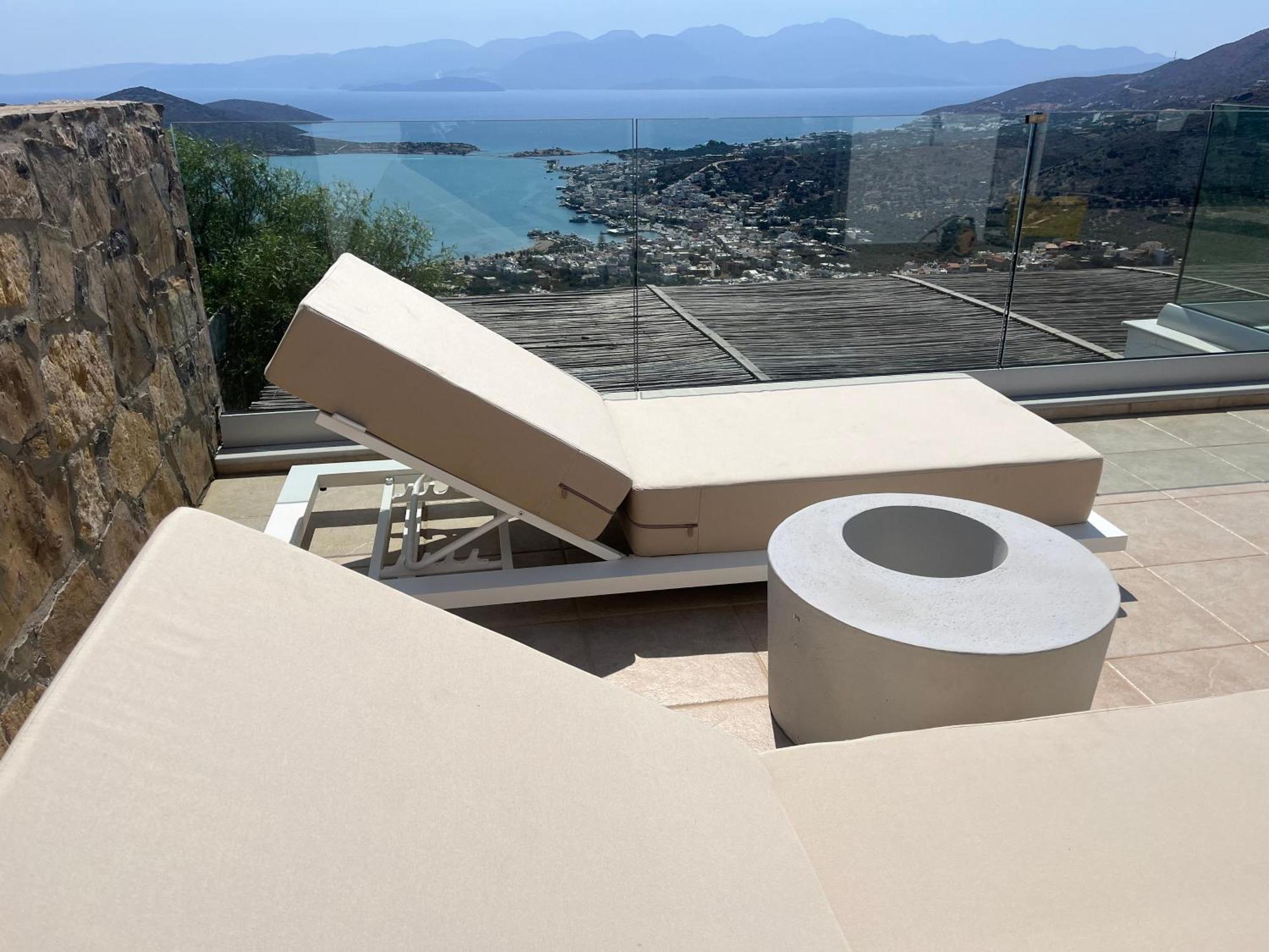 Villa Estee, Luxury Villa With Private Infinity Pool And Jacuzzi 엘운다 외부 사진